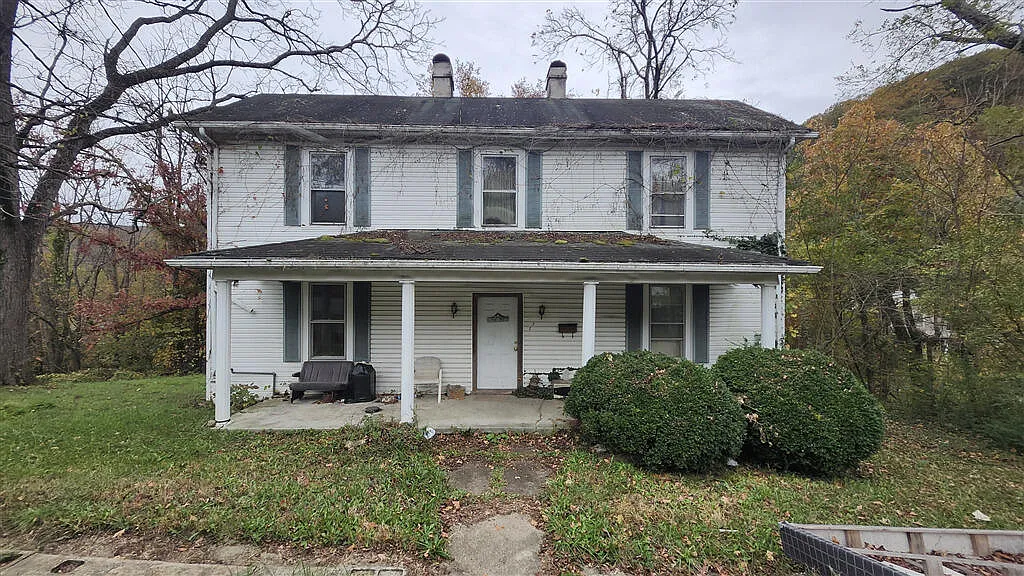 55 W Pine St photo 1
