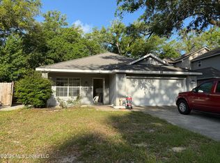 11027 Oakcrest Dr, Diberville, MS 39540