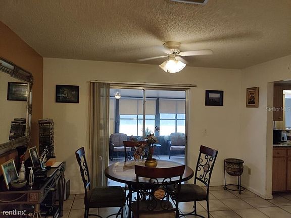 5th image of 978 Clayton Dr