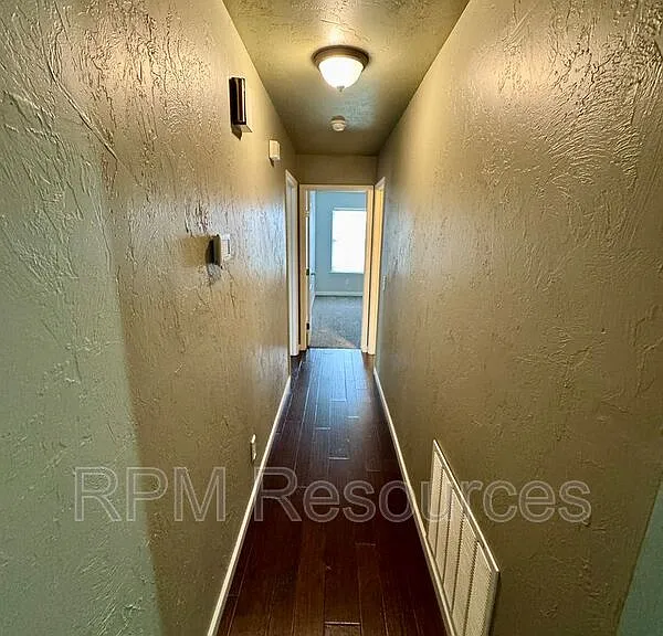 8205 NW 83rd Ter — Photo 13