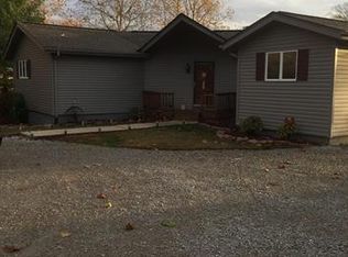 604 Old Fayetteville Rd, Freeburg, IL 62243