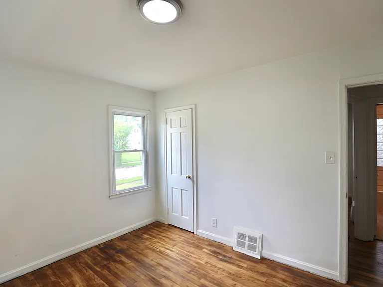 1217 Tioga Ave — Photo 12