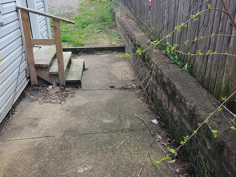 3003 Shadeland Ave — Photo 16