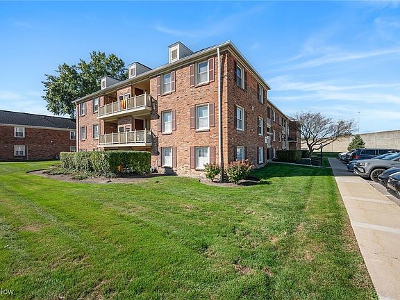 2nd image of 5814 Tiffany Ct