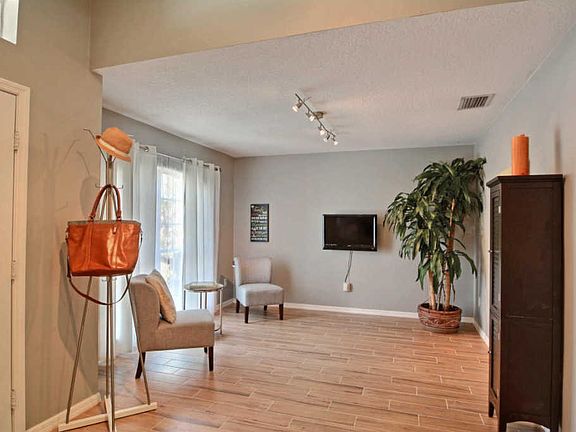 3rd image of 5696 NW Croton Ave