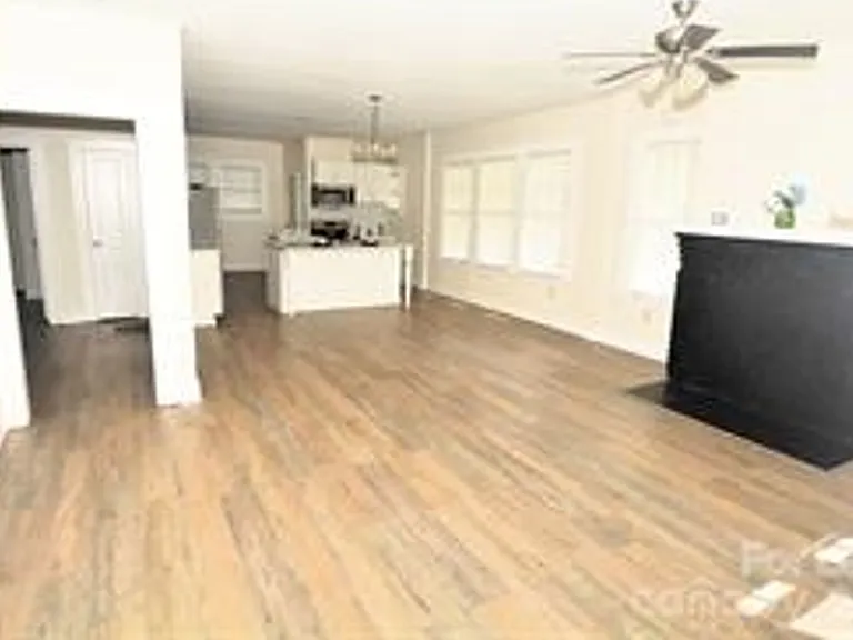 4101 Gossett Ave — Photo 5