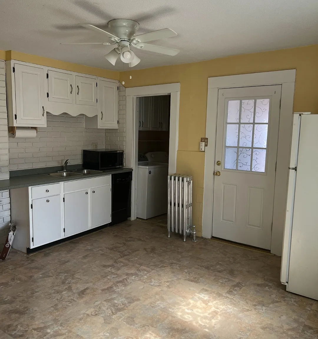 3 bed, $2,200 — Photo 4