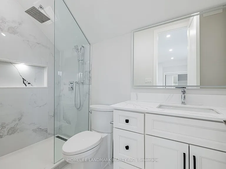 41 Arnold Cres #1 — Photo 19