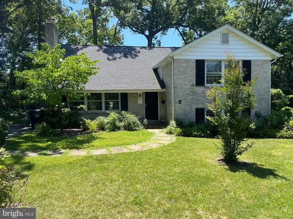 7 Olivewood Ct, Greenbelt, MD 20770