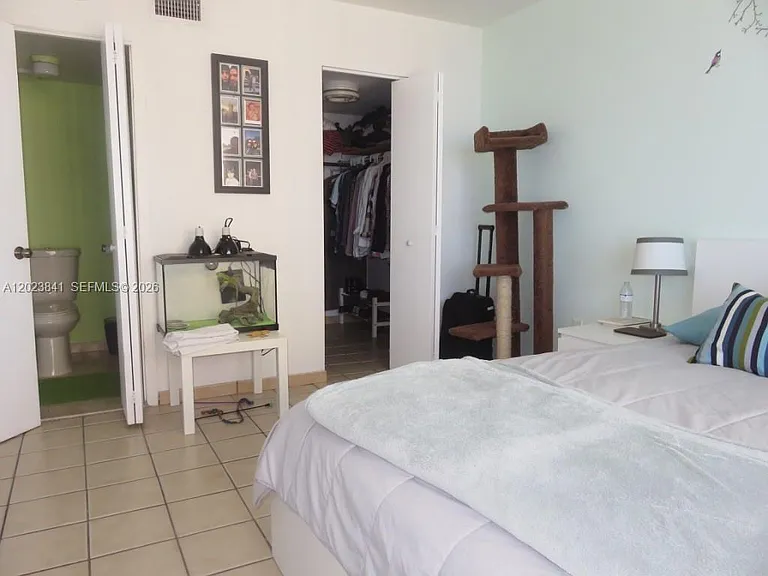 2457 Collins Ave #1602 — Photo 13