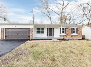 413 Woodland Hill Ct, Ballwin, MO
