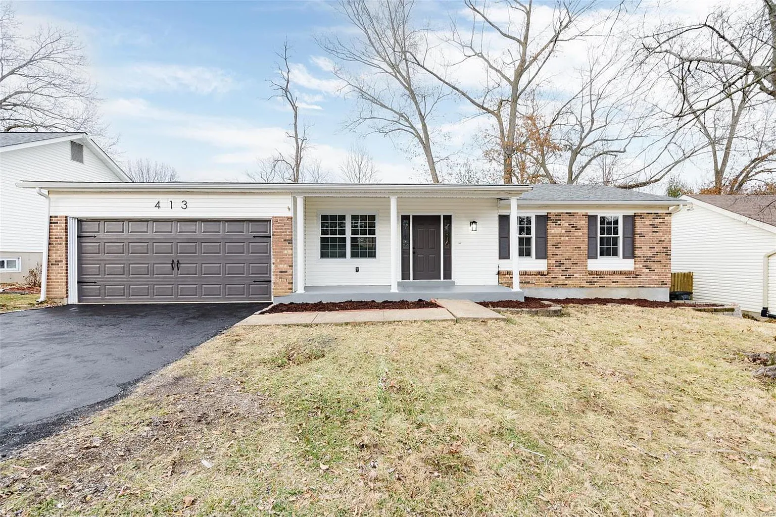 413 Woodland Hill Ct photo 1