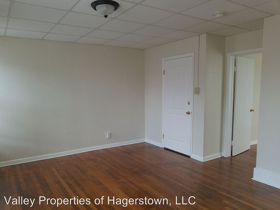 1st image of 40 N Locust St #6166725