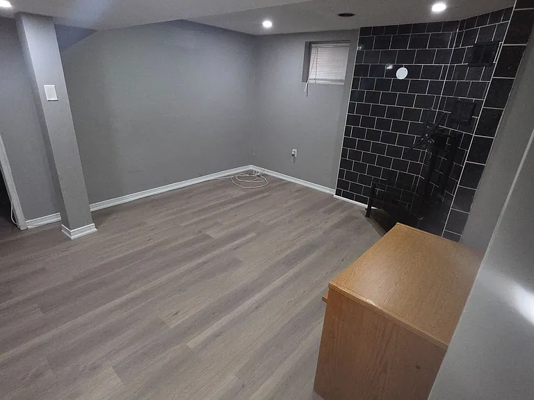 14 Tina Ct #2 — Photo 9