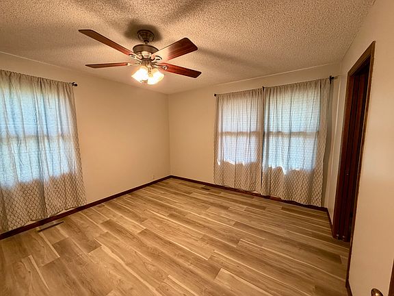 2nd image of 4733 SW Twilight Dr