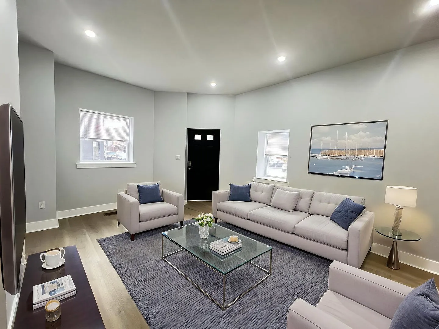 4 bed, 2.0 bath, $2,170 — Photo 1