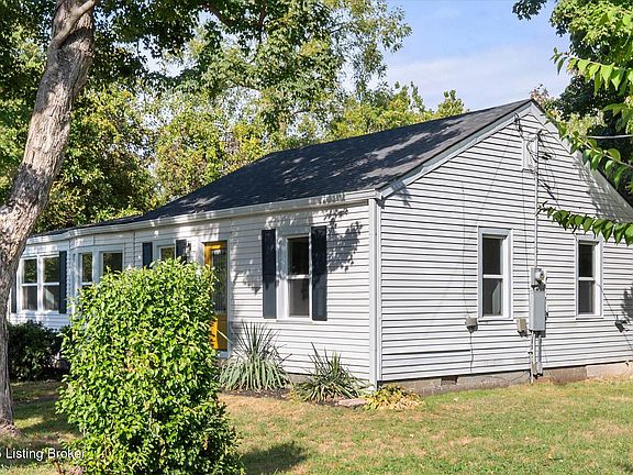 5th image of 4729 Graston Ave