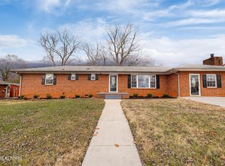 107 Mesa Rd, Maryville, TN 37804