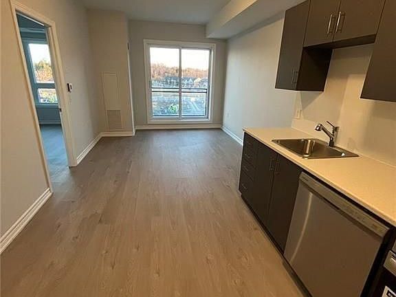 5th image of 1350 Hemlock Rd #418