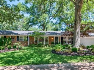 849 Rolfe Dr, Saint Louis, MO 63122