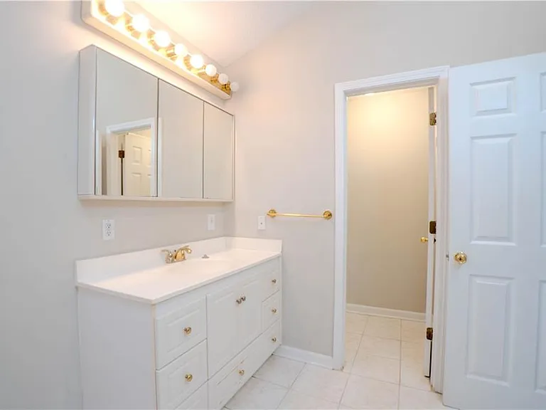 1053 Vista Trl NE — Photo 13