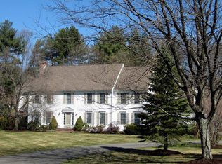 3 Phillips Ln, Dover, MA 02030