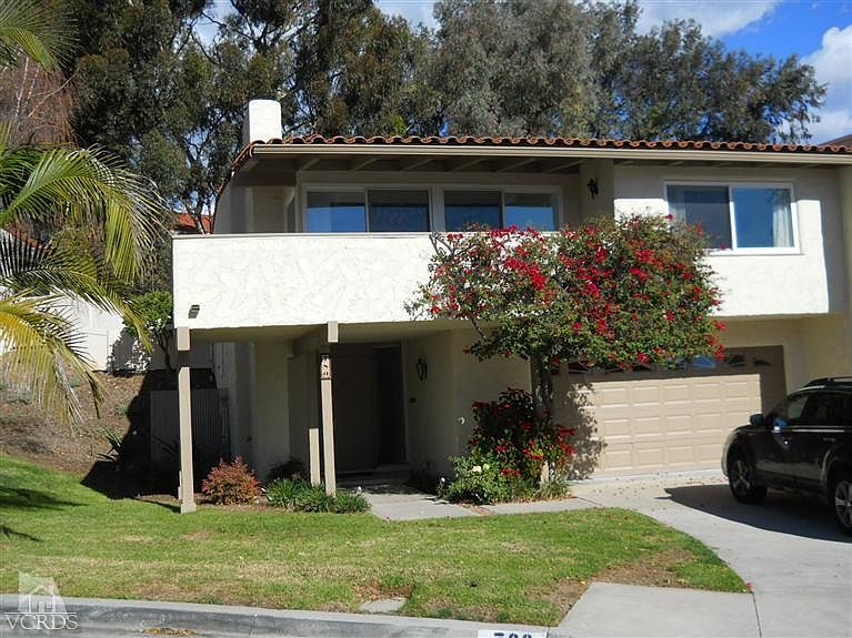 1st image of 780 Woodlawn Dr
