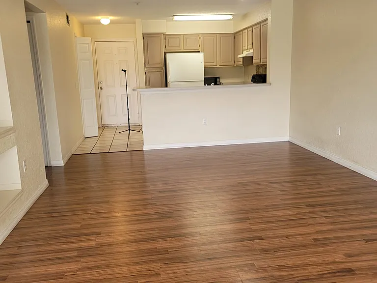 14049 Fairway Island Dr #123 — Photo 12