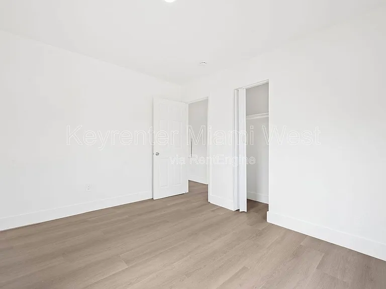 1245 NW 60th St #1 — Photo 19