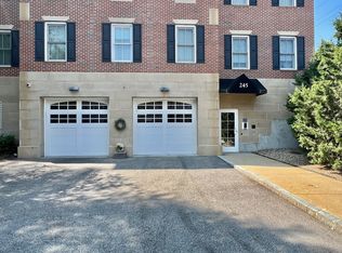 245 Cambridge St UNIT 107, Burlington, MA 01803
