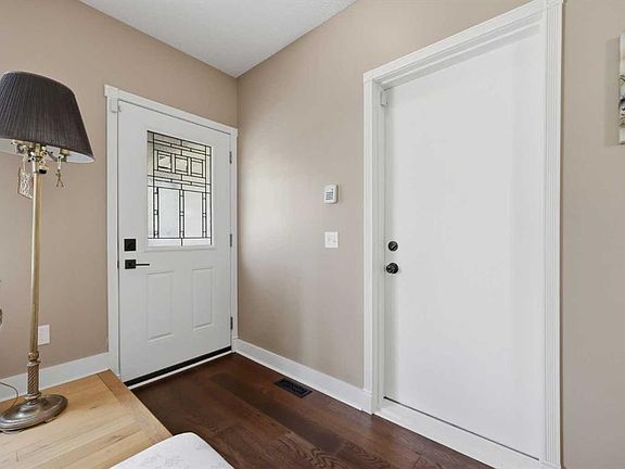 5th image of 232 E Hawkcliff Way NW