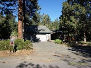 61151 Echo Hollow Rd, Bend, OR 97702