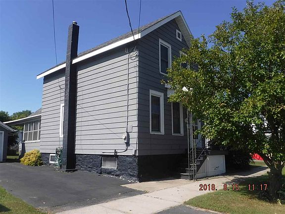 3rd image of 521 Clark St