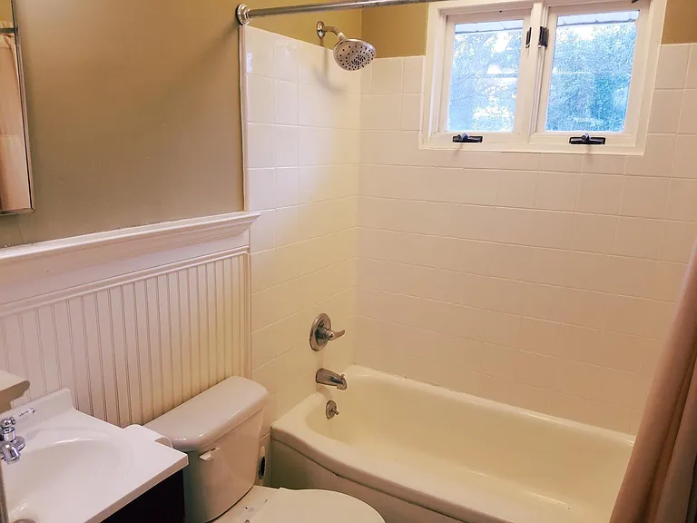 1301 Mockingbird Ln — Photo 13