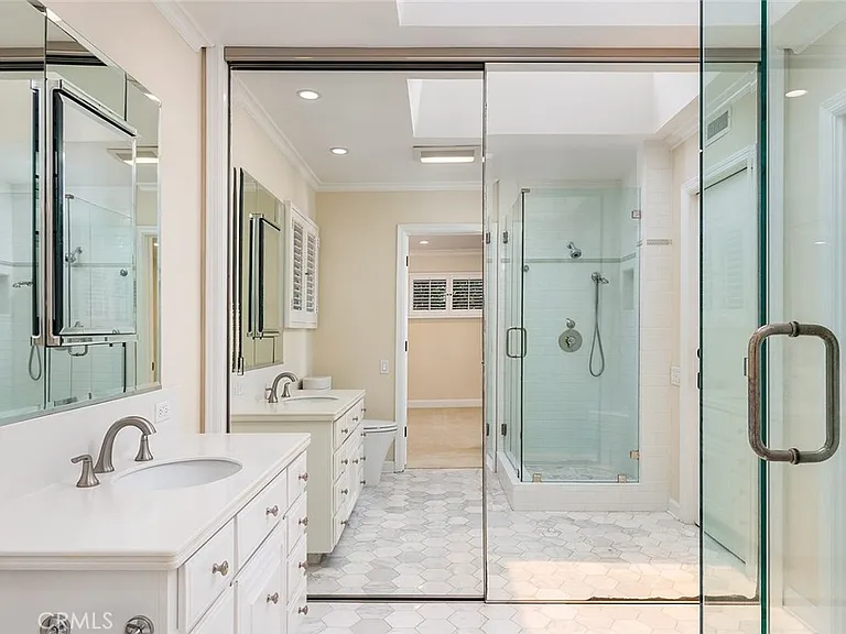 850 Chula Vista Ave — Photo 22