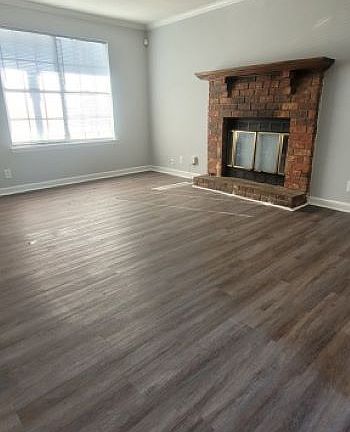3rd image of 3301 Chesapeake Cir