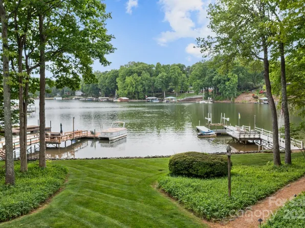 8292 Blades Trl, Denver, NC 28037