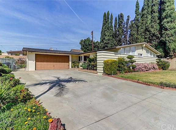 2nd image of 1601 Crest Vista Dr