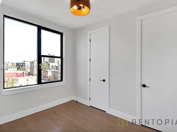 4th image of 88 Manhattan Ave #205