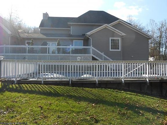 3rd image of 119 Thistledown Ln