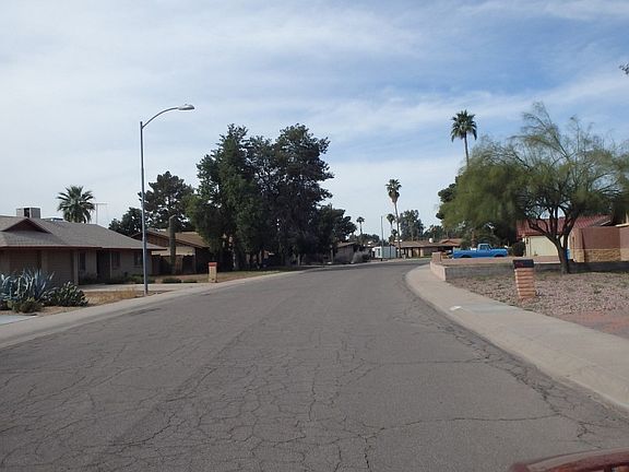 4th image of 3815 W Sahuaro Dr