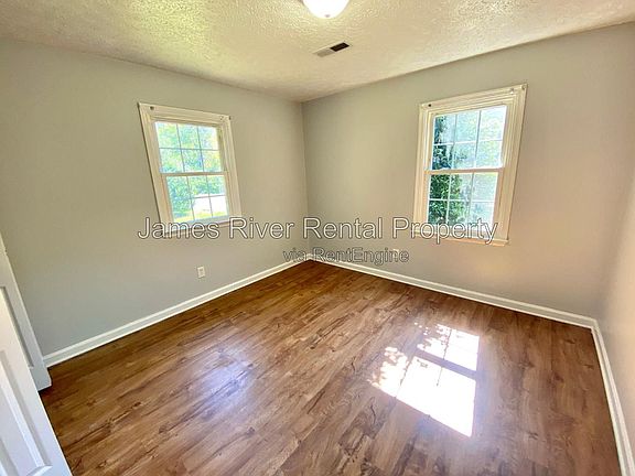 2nd image of 101 Daniel St APT B