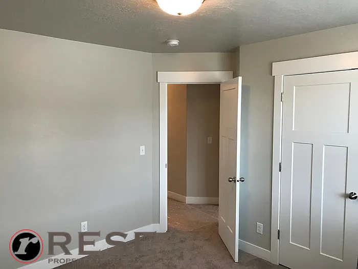 903 W Skyraider Ln — Photo 34