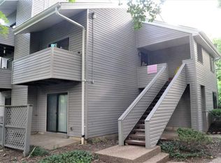 1303 Prospect Village Ln APT B, Ballwin, MO 63021