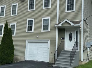 1-1 Ockway St #B, Worcester, MA 01604