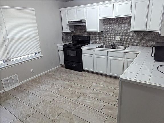 2nd image of 7429 College Ave