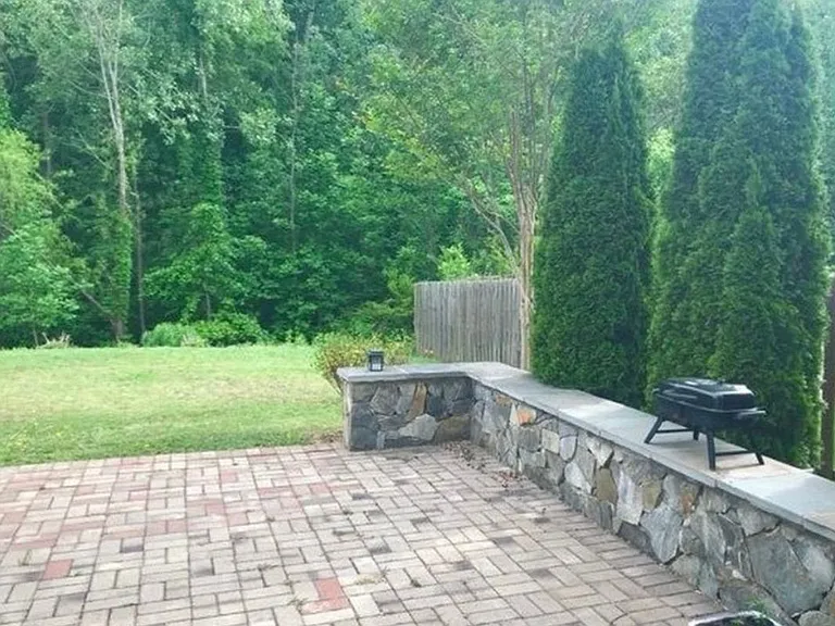 8740 Chalkstone Rd — Photo 2