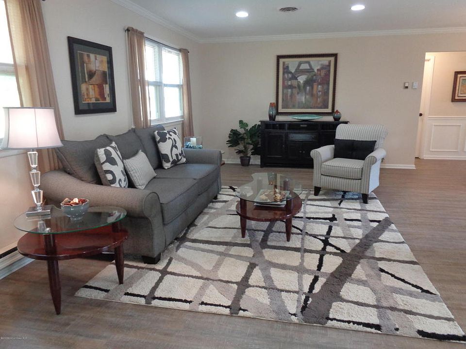 1st image of 93 Westport Dr #71