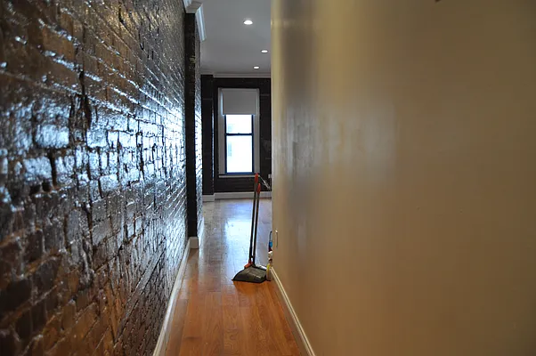 Rented by Sky Management | media 29