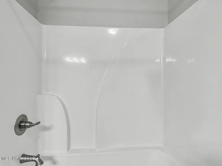 18329 Tiffany Renee Dr — Photo 14